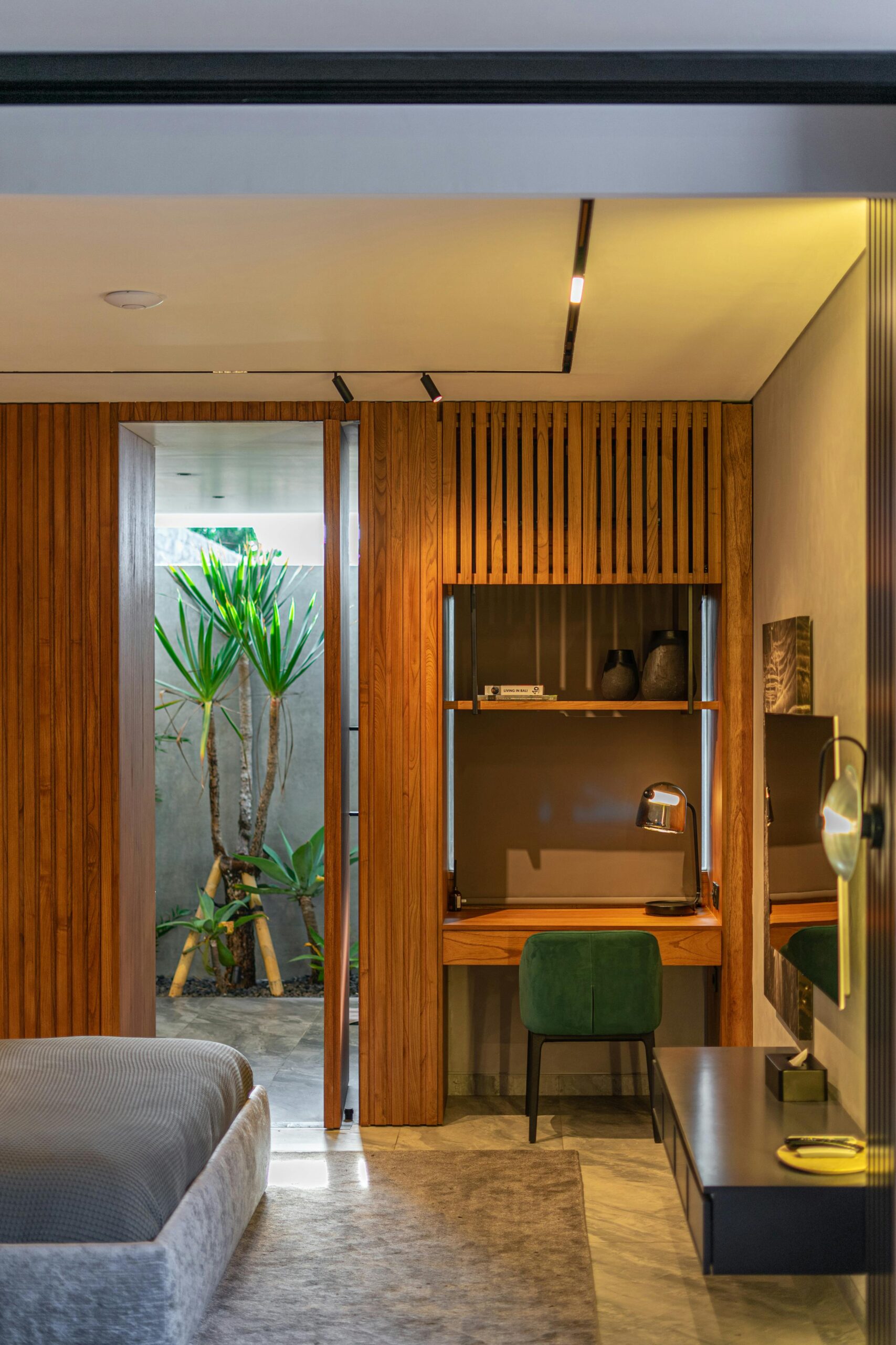 pexels-damaaa-27997625 (1)